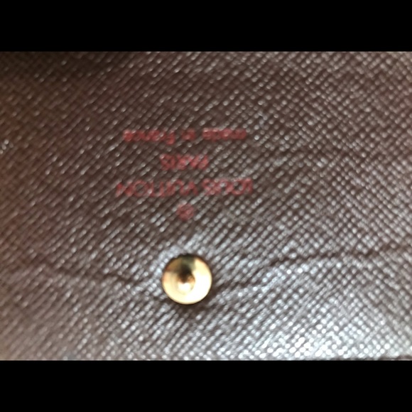 Louis Vuitton wallet. 100% Authentic - Picture 5 of 8
